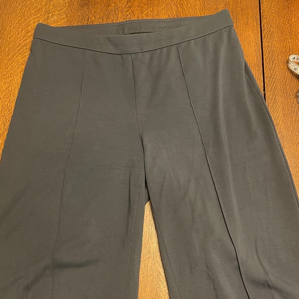 J Jill WearEver Pin-tuck Crop Gray Slacks - MT